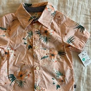 NWT Hawaiian Button-up Shirt